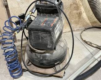 Air compressor 