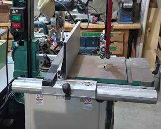 Grizzly band saw