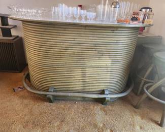 Vintage Tiki Bar with 6 stools 