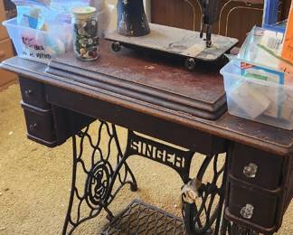 Singer sewing cabinet 