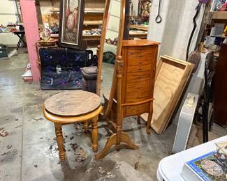 Jewelry stand, mirror stand, end table
