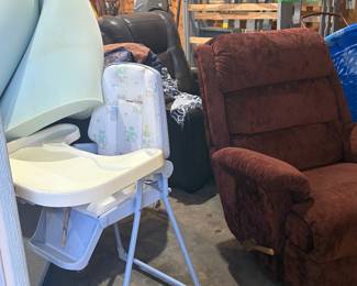 High chair, 2 recliners