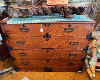 I really like the grain on the front drawer faces on this set of drawers.  This is a fantastic piece.