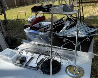 Outside display fixtures 