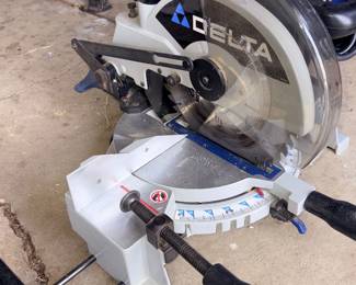 Delta Table Saw 10” Shopmaster!