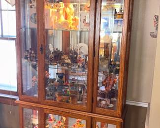 Pulaski Oak Curio Cabinet!