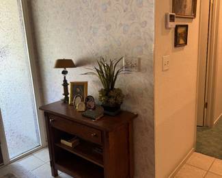 Oak, mission, style entry table, Vintage lamp