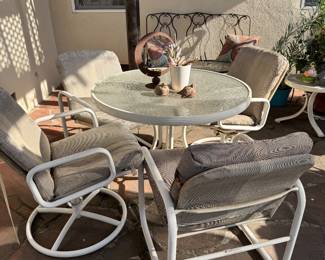 Well built patio set