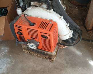 Stihl Backpack Leaf Blower