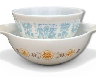 Pyrex Town  Country and Amish Butterprint Mixing Bowls