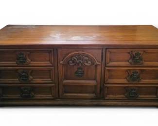 MidCentury Young Hinkle 9Drawer Wooden Dresser