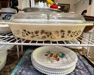 Pyrex "Golden Oak" Divided Casserole Dish with Lid
