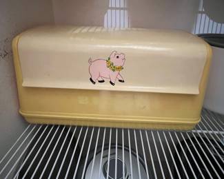 Lustro-Ware Bread Box with Pig Decal - Model B-20