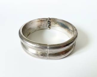 Vintage Mexican Sterling Silver Hinged Bangle Bracelet