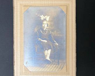 Victorian Era Cabinet Card Photograph of a Young Girl