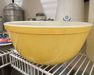 Vintage Pyrex Primary Yellow Mixing Bowl