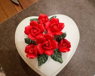 Vintage Heart-Shaped Ceramic Trinket Box with Red Roses