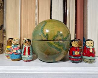 Matryoshka Nesting Dolls with Globe Box