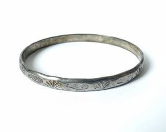Vintage Sterling Silver Bangle Bracelet with Etched Fan Design, Possibly Mexican