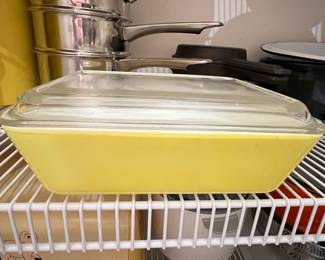 Pyrex Yellow Refrigerator Dish with Lid