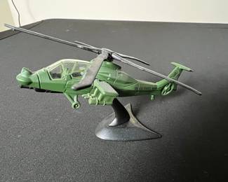 Maisto AH-64 Apache Helicopter Model