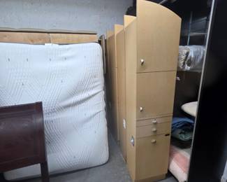 Salon cabinets