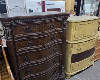 Chest of drawers 
