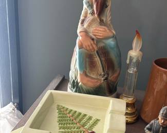 Vintage Christmas ash trays