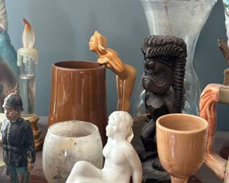 Antique nude women statues 