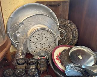 Cute serving trays and baking trays