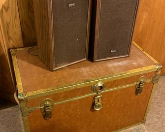 Speakers, trunk