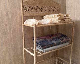 Bathroom shelf
