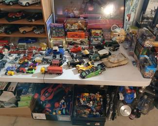 vintage toy cars, hot wheels, franklin mint, etc, many diff scales