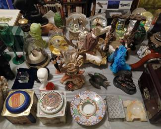 vintage ashtrays over 70 of them & other items