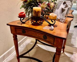Accent Table