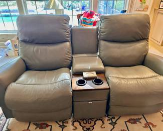 Electric Recliner and console