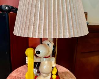 Vintage Snoopy and Woodstock Phone and Lamp
