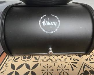 Bread box