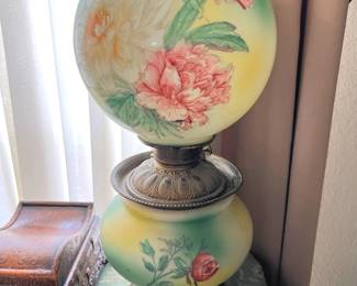 Gone with the Wind style lamp