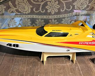 Remote Control Zenoah Hypersport pro boat 