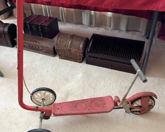 Vintage Honda Kick 'N Go scooter 