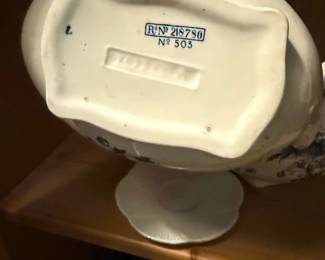 Flow Blue Togo Pattern Tureen with Lid and Underplate by F. Winkle second image