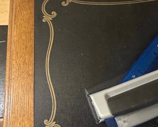 Vintage Sligh Lowry Furniture Mahogany Tooled Leather Top Executive Desk second image