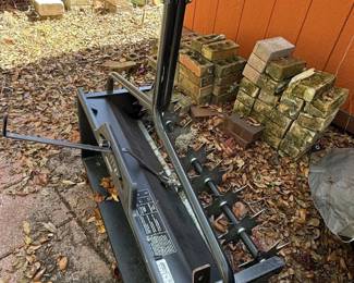 BrinlyHardy in. TowBehind Combination AeratorSpreader second image