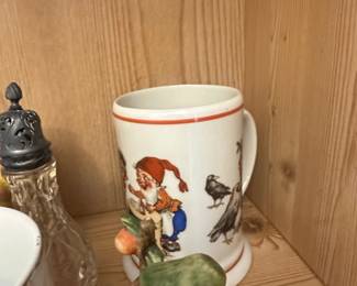 German City Crest Ceramic Mugs Set of  third image