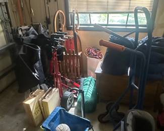 Assorted Garage or Outdoor Items