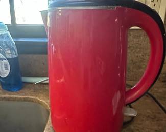 Galanz Retro Electric Kettle, .L, Quick Boil, Heat Resistant Handle, Red