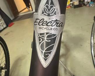 Electra Townie Original D StepThru Bicycle third image