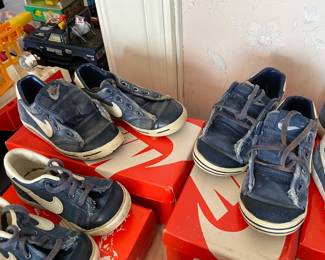 ORIGINAL Vintage Children's Nike "Lil Nipper" Sneakers W/ The Original Boxes