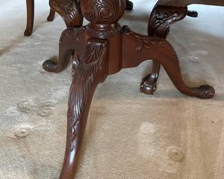 Elegant Dining Room Table W/ 3 Footed Legs, 6 Chairs, & Leaf